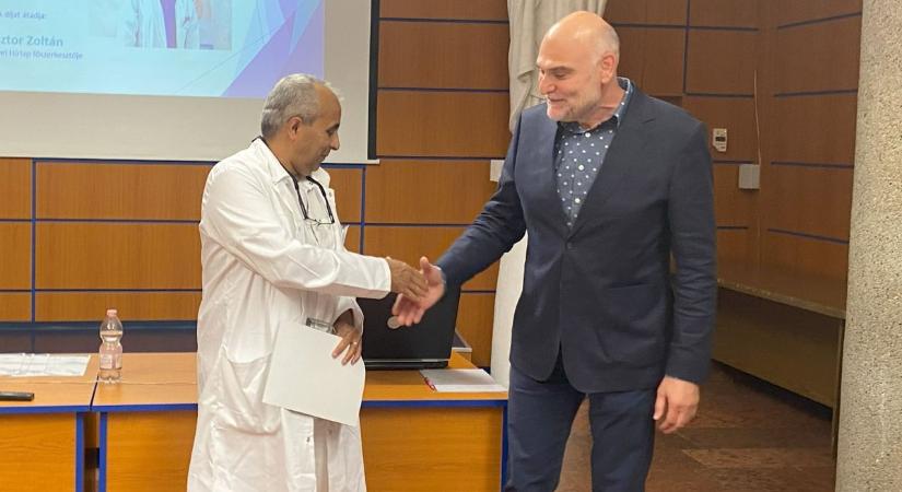 A hivatás tisztelete: átadtuk az Év embere díjat dr. Al-Sheraji Mohamednek (videóval)