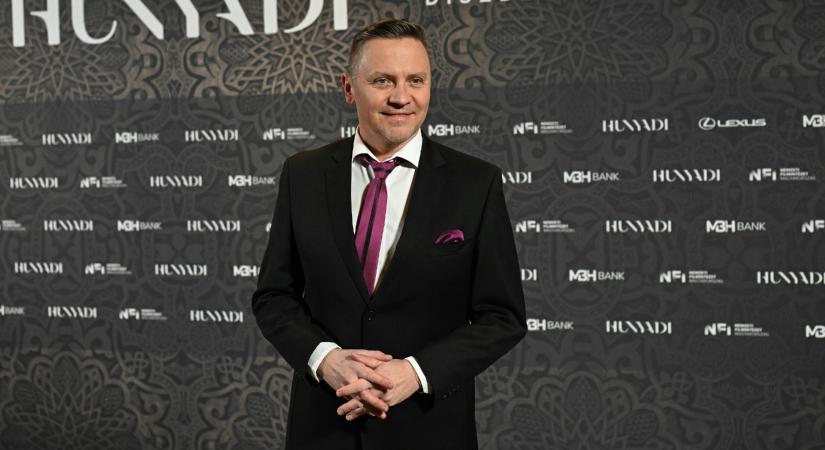 Gönczi Gábor lekerült a képernyőről, de az anyagiak miatt nincs oka aggodalomra