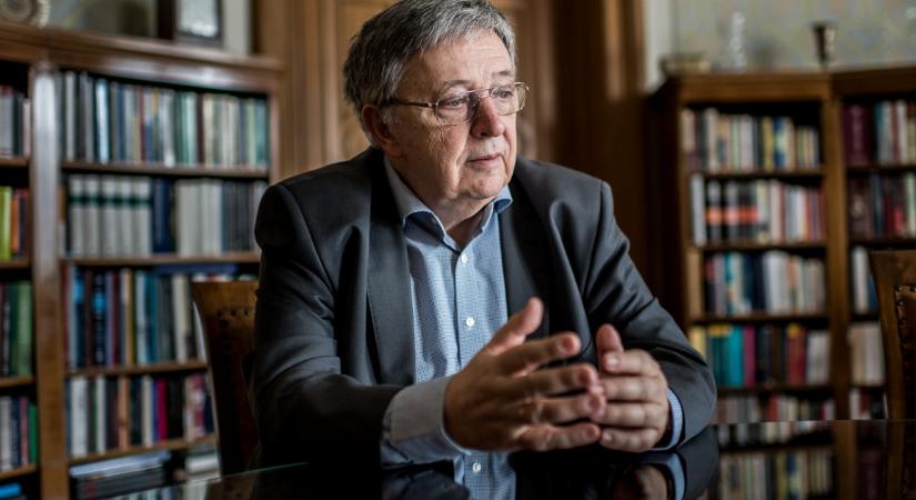 Korunk legjelentősebb magyar matematikusát, Lovász Lászlót faggatták az MTA-n
