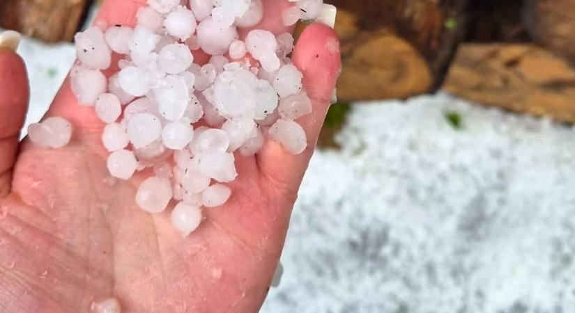 Hatalmas darabokban ömlött a jég Baranya közelében (FOTÓK)