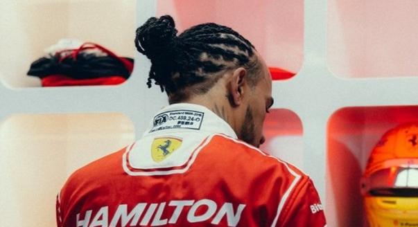 Hamilton szerint az FIA-nak együtt kellene dolgoznia a pilótákkal