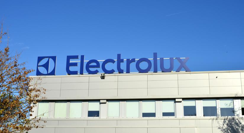 Magyarország mellett egy olasz üzemét is bezárja az Electrolux