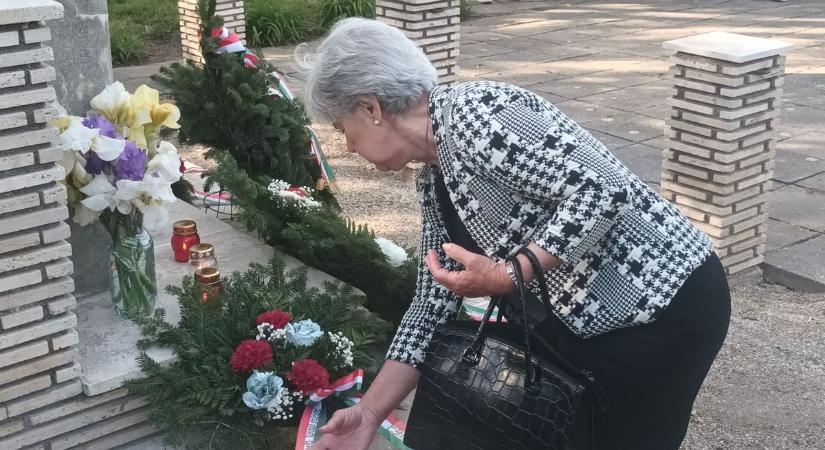 Hétszer foglalták el, porig bombázták: Lepsény háborús poklára emlékeztek (galéria)