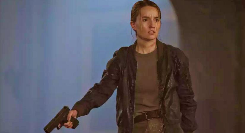 Új forgatási videón és fotókon láthatjuk a gépfegyveres Abbyt és a transznemű Levet a The Last of Us 3. évadából