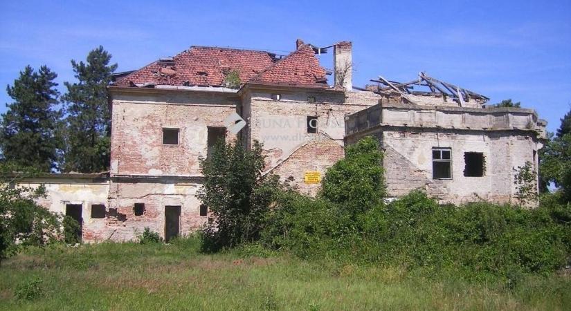 Huszártisztből üldözött lett: tragédiák a concóháti kastély falai között