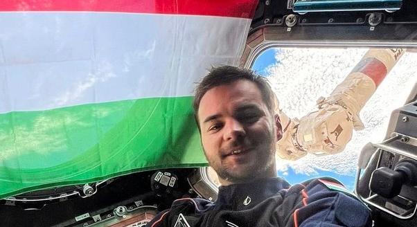 Kapu Tibort árulással vádolják a fideszesek – A második magyar űrhajós „röppályát módosított”