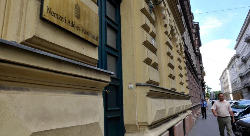 Százezreknél indulhat NAV-behajtás Magyarországon, elég csupán hat hónapnyi tartozás