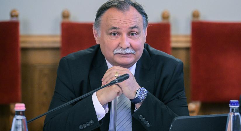 Gajdos László megszólalt az azbesztszennyezésről: már a napokban intézkedik