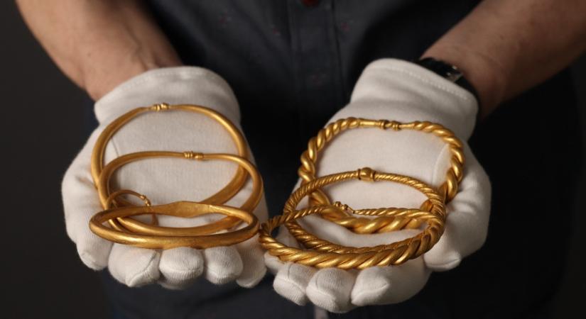 Különleges viking aranyleletre bukkantak Dániában