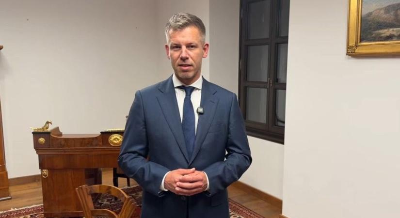 Politikai alázás felsőfokon: Magyar Péter nyilvánosan hatolt be a Karmelitába, utasítást adott Orbán minisztereinek