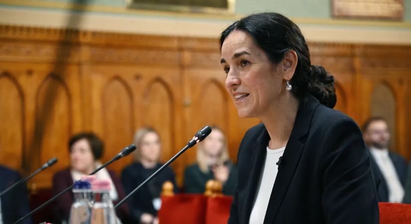Brüsszel már dörzsöli a tenyerét: Orbán Anita végrehajtaná a migrációs paktumot