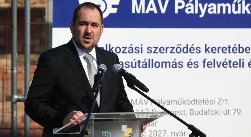 Kirúgtak egy vasutas szakszervezeti vezetőt, de a MÁV szerint nem azért, mert a problémákról beszélt