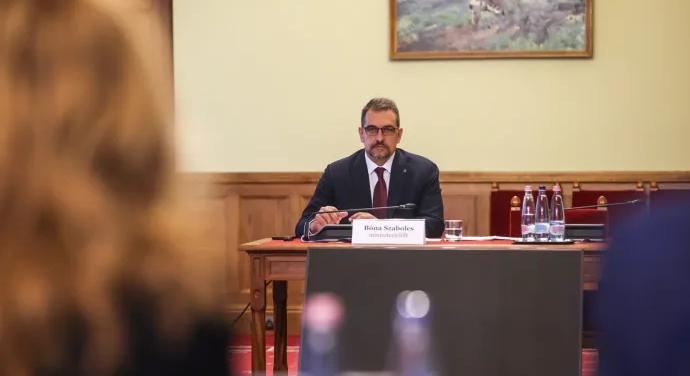 Sikeresen lezajlott Bóna Szabolcs bizottsági meghallgatása