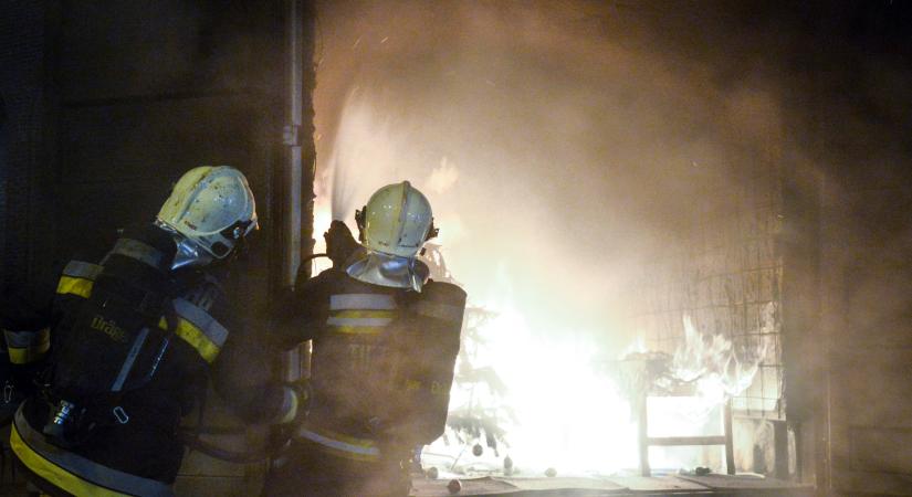 Megsemmisült egy gázpalack a magyarcsanádi tűzben