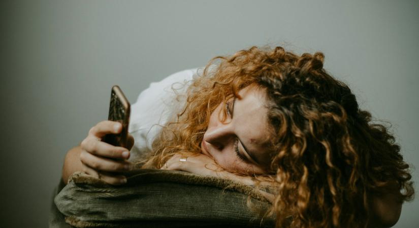 8 jel, hogy még nem zártad le az előző kapcsolatodat