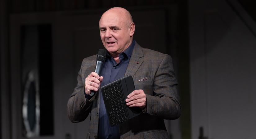 Rónai Egon az anyagi helyzetéről beszélt: "Nem mondom, hogy mindig mindenre azonnal van, de nincs hiány"