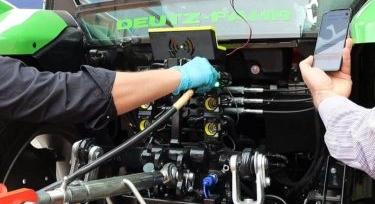 Okos hidraulikacsatlakozás a traktor és munkagép között ABC