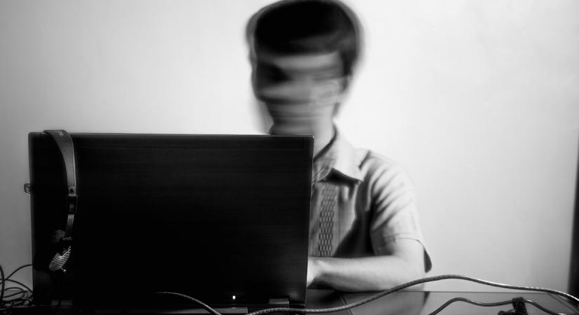 Tragédia: Veszélyes online játék terjed, egy tinédzser éltetét vesztette