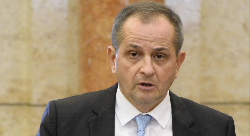 Elkezdődött: a Fidesz képviselője iszonyú dologra figyelmeztet