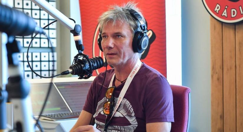 Bochkorék adásában robbant a bomba: fizetős „magánkijáratot” nyitottak az M1-esen