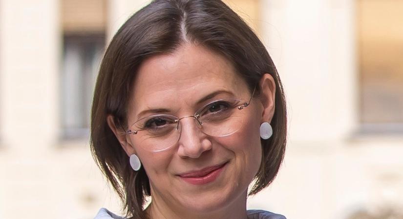 Ebben a percben érkezett: nagymama lesz Szinetár Dóra