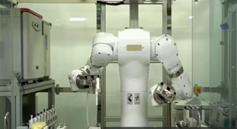 Milyen ember? Vírusokkal, baktériumokkal dolgoznak a robotok ebben a laboratóriumban – videó
