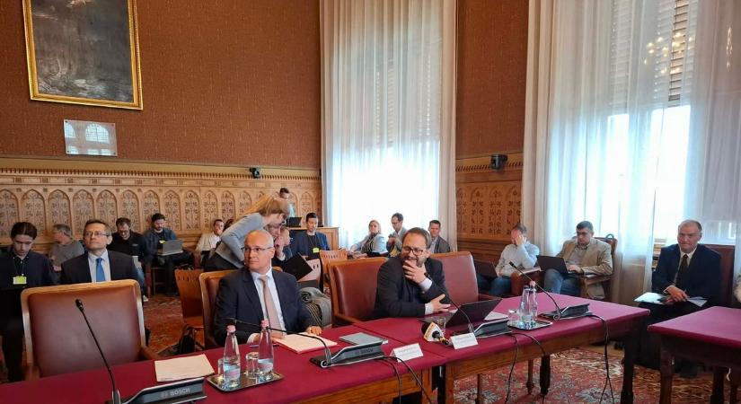 Itt vannak Kármán András bejelentései – folytatódnak a miniszteri meghallgatások