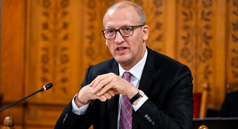 Kultúrbékét hirdetett Tarr Zoltán: kemény beszéddel mutatkozott be a Tisza kulturális minisztere
