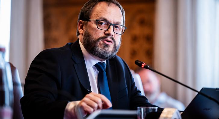 Zajlik Kármán András meghallgatása, bemutatta államtitkár-jelöltjét