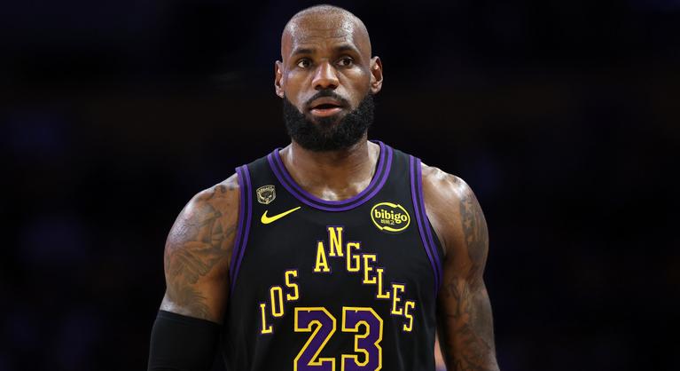 Meglehet utoljára lépett pályára LeBron James az NBA-ben, simán kiesett a Lakers a rájátszásból
