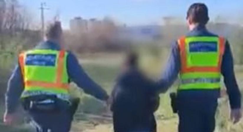 Véget ért a 13 éves ceglédi rabló ámokfutása, a bíróság elrendelte letartóztatását – videóval