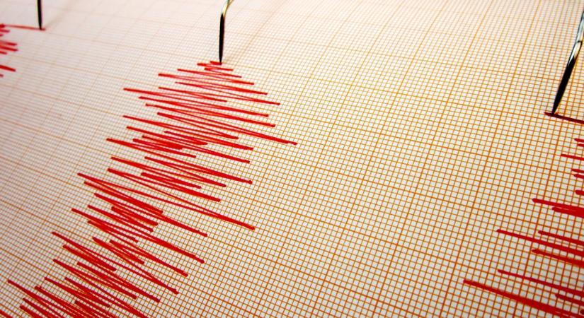 5-ös erősségű földrengés keltett pánikot
