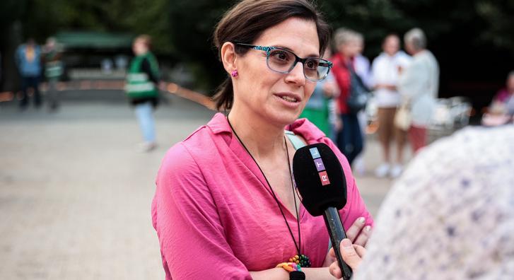 Szinetár Dóra hamarosan nagymama lesz