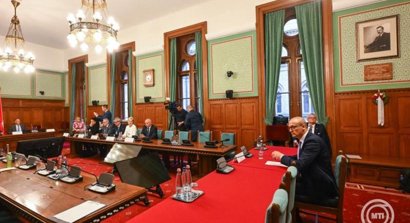 Meghallgatták az új magyar kormány miniszterjelöltjeit a parlamenti bizottságok