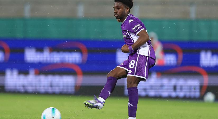 Serie A: szerződést bontott védőjével a Fiorentina! – Hivatalos
