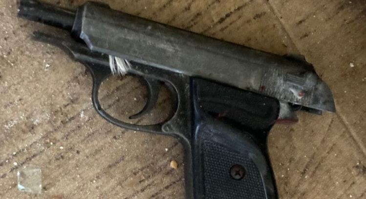 Tüzet nyitott a rendőrökre egy férfi, akit ezután a TEK-esek lelőttek