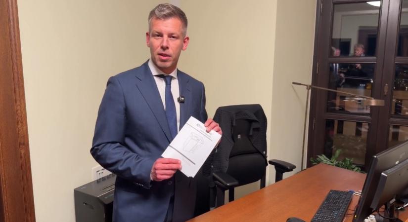 Meglepetés érte Magyar Pétert a Karmelitában, erre nem számított a miniszterelnök