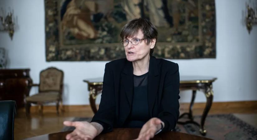 Karikó Katalint a tejfölös pult mellett érte Hegedűs Zsolt tanácsadói felkérése