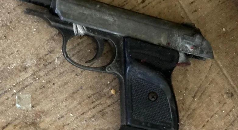 Lelőtt a TEK egy idős férfit, aki gázpisztollyal lőtt rá a rendőrökre Monoron