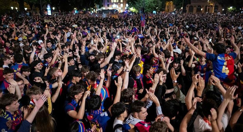 Őrületes fieszta: háromnegyed millióan ünnepelték az utcákon a Barcelona bajnoki címét