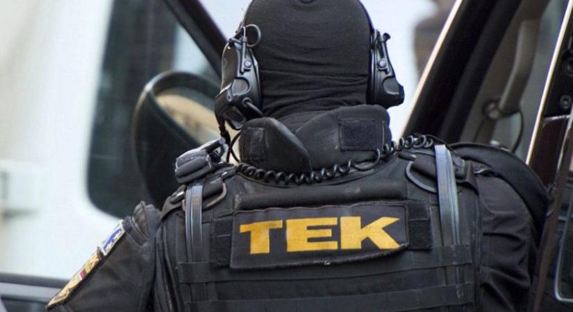 Rendőrökre támadt: lelőtték a terrorelhárítók