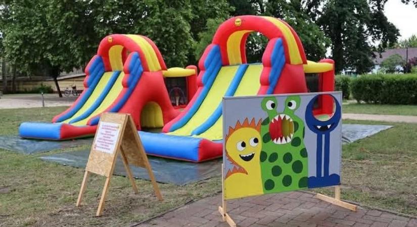 Májusi forgataggal köszöntik a jó időt a településen