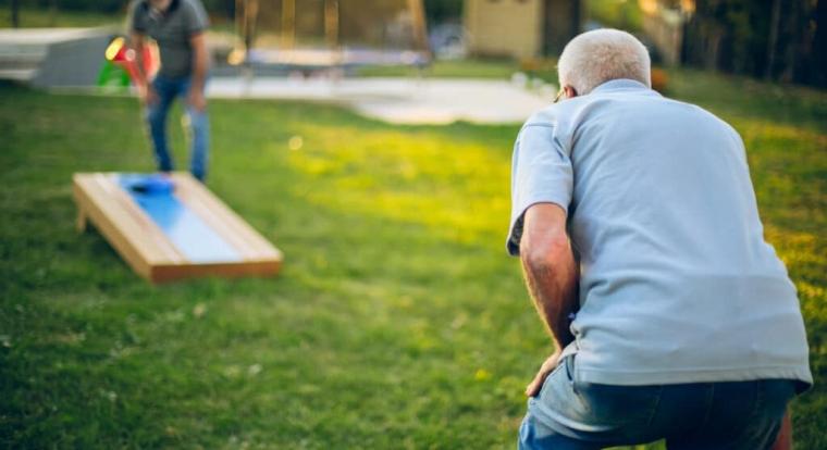 Guruló babzsákok és vidám hangulat: sikeresen lezajlottak az Északi-Szomszédok regionális cornhole selejtezői