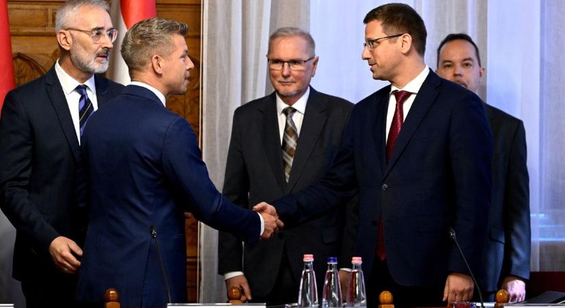 Máris itt van Gulyás Gergely reakciója Magyar Péter állításaira