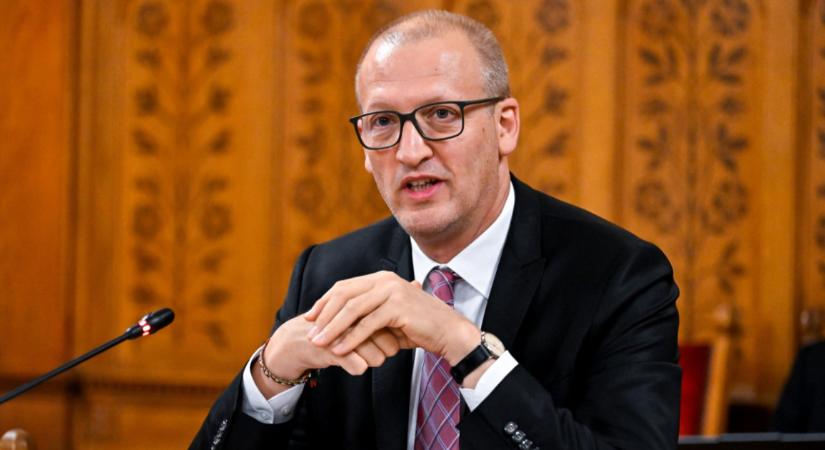 Tarr Zoltán új korszakot ígér az egyházak és civilek támogatásában