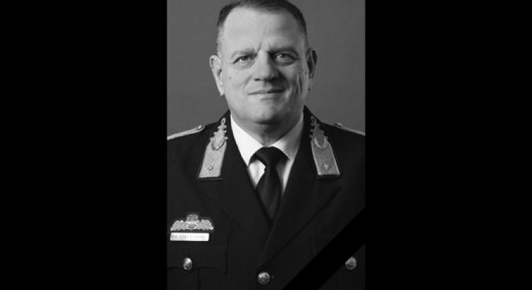 A szolgálati helyén lett rosszul a Bács-Kiskun megyei rendőrfőkapitány, nem tudták megmenteni az életét