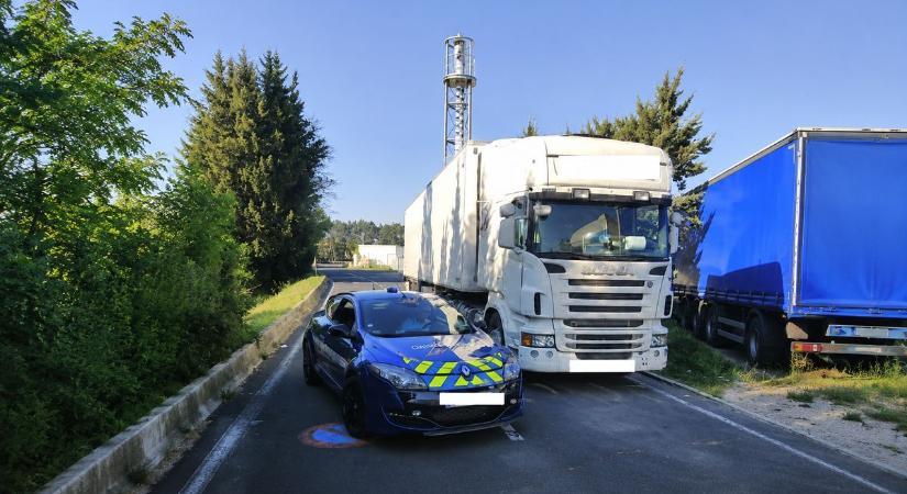 Irgalmatlan volt a lendület, de a razzián nem kegyelmeztek a teherautósoknak