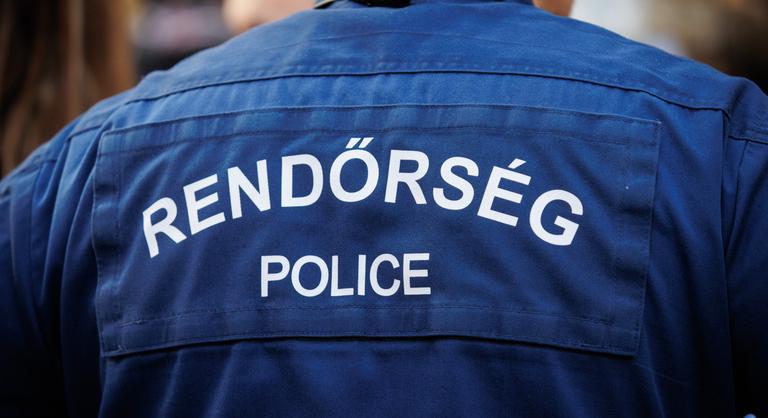 Magára hívta a rendőröket, emberöléssel vádolnak egy debreceni férfit