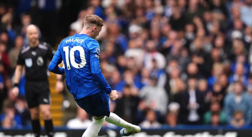 Sosem látott fotó szivárgott ki a Premier League sztárjáról, nem ismernek rá a rajongók