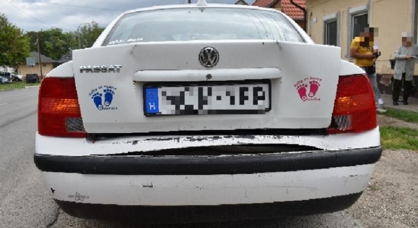 A sofőr és utasa is megsérült a tolnai balesetben